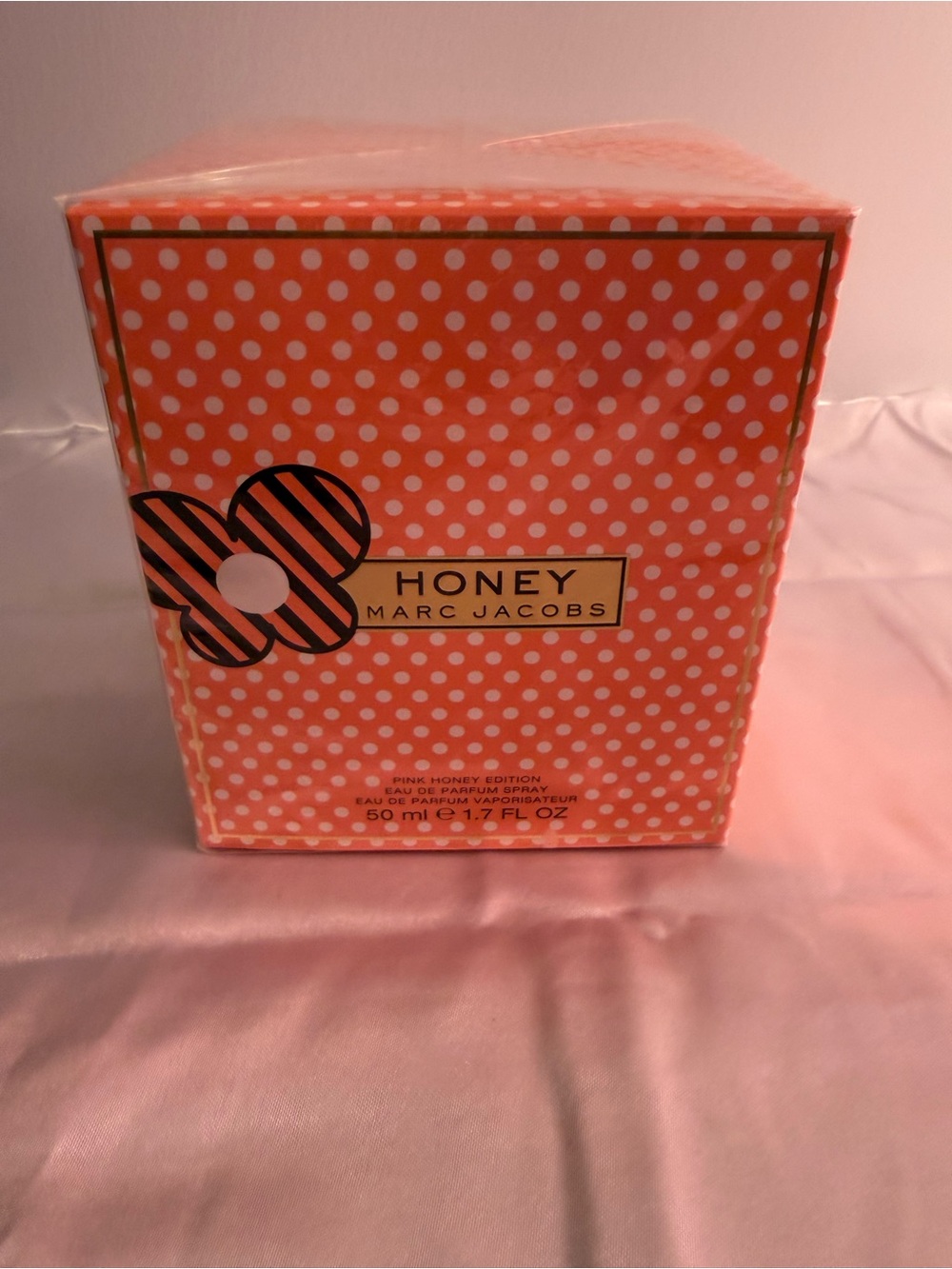 Marc Jacobs Honey Pink Polka Dot perfume - Coral, White & Gold Accents